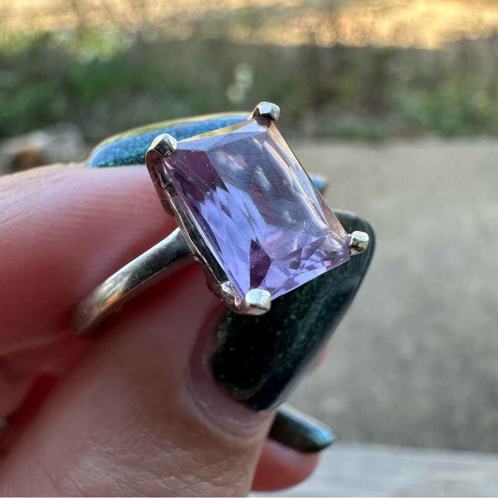 14kt White Gold and Pink/Blue Alexandrite Ring Size US 5.25
